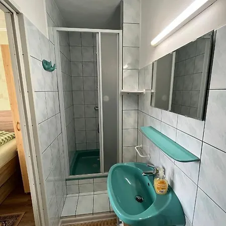 Karolin Guest house *