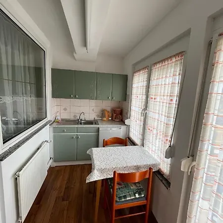 بيت ضيافة Karolin 3*