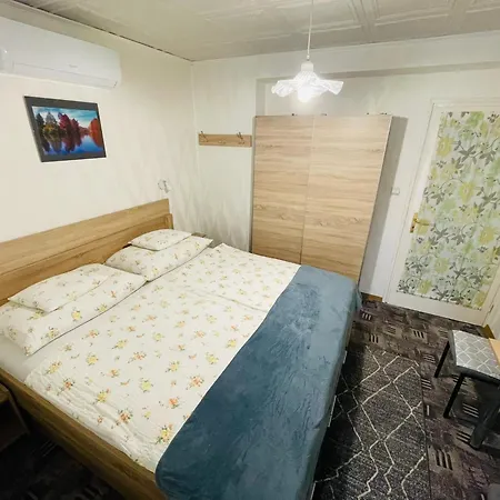 بيت ضيافة Karolin 3*
