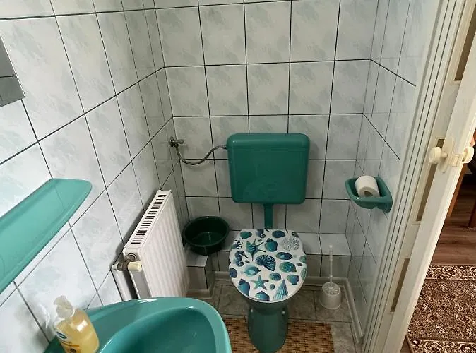 Karolin בית הארחה 3*